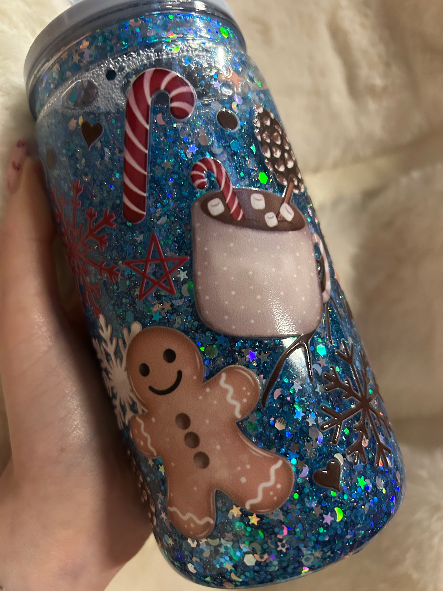 Ginergerbread hot chocolate snowglobe tumbler