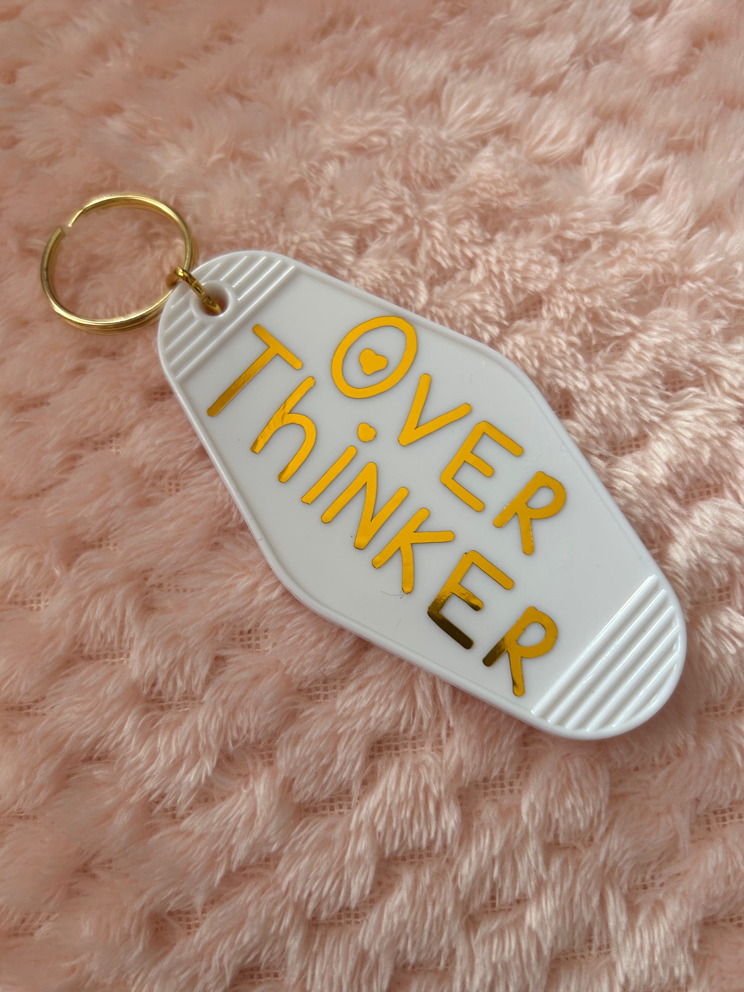 Over Thinker motel keyring