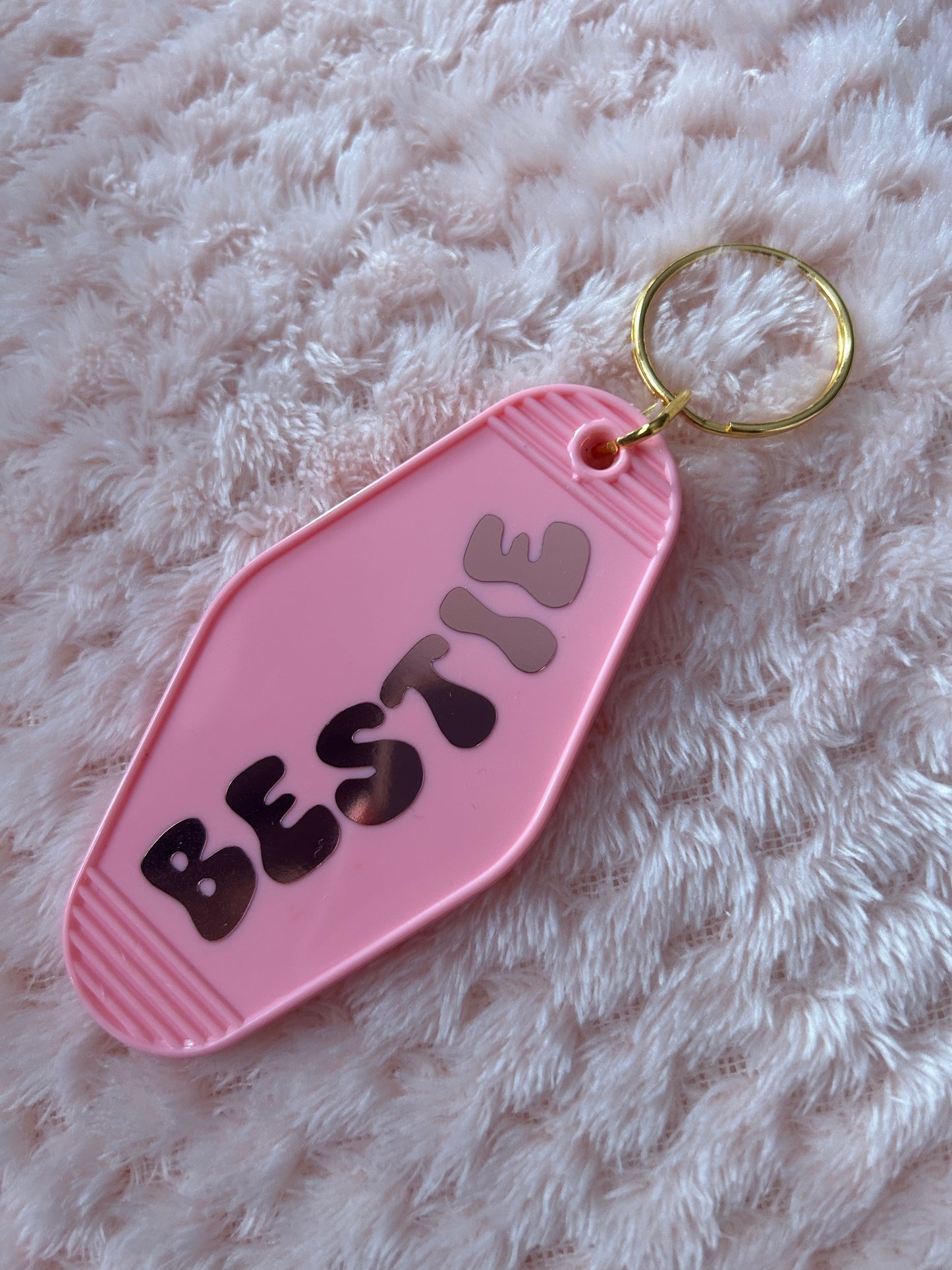 Bestie motel keyring