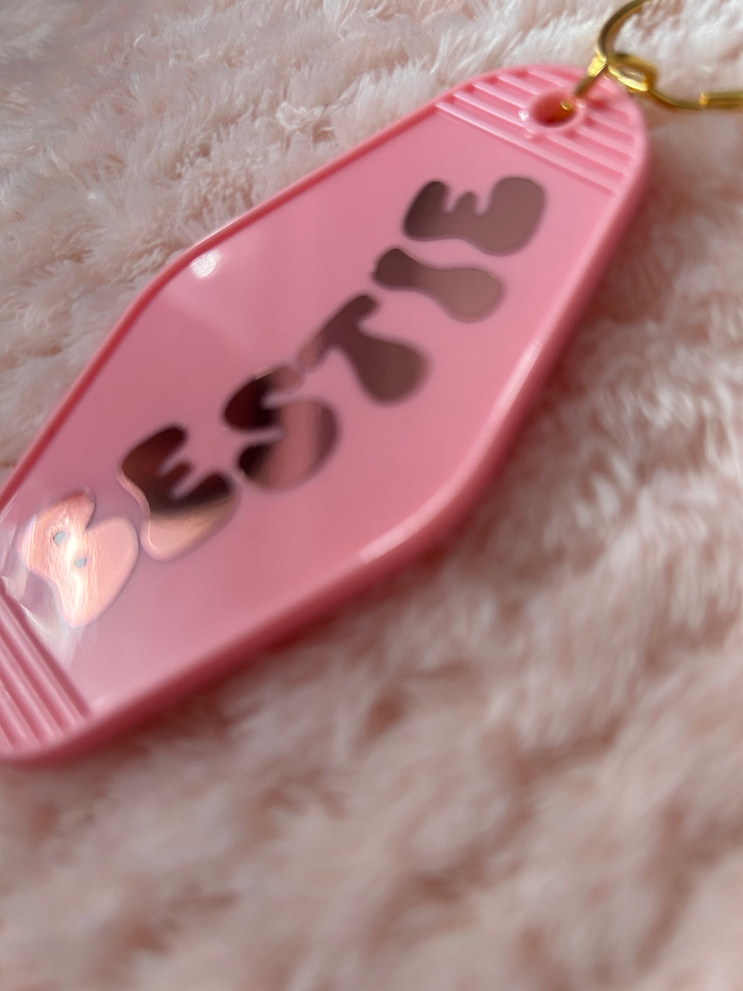 Bestie motel keyring