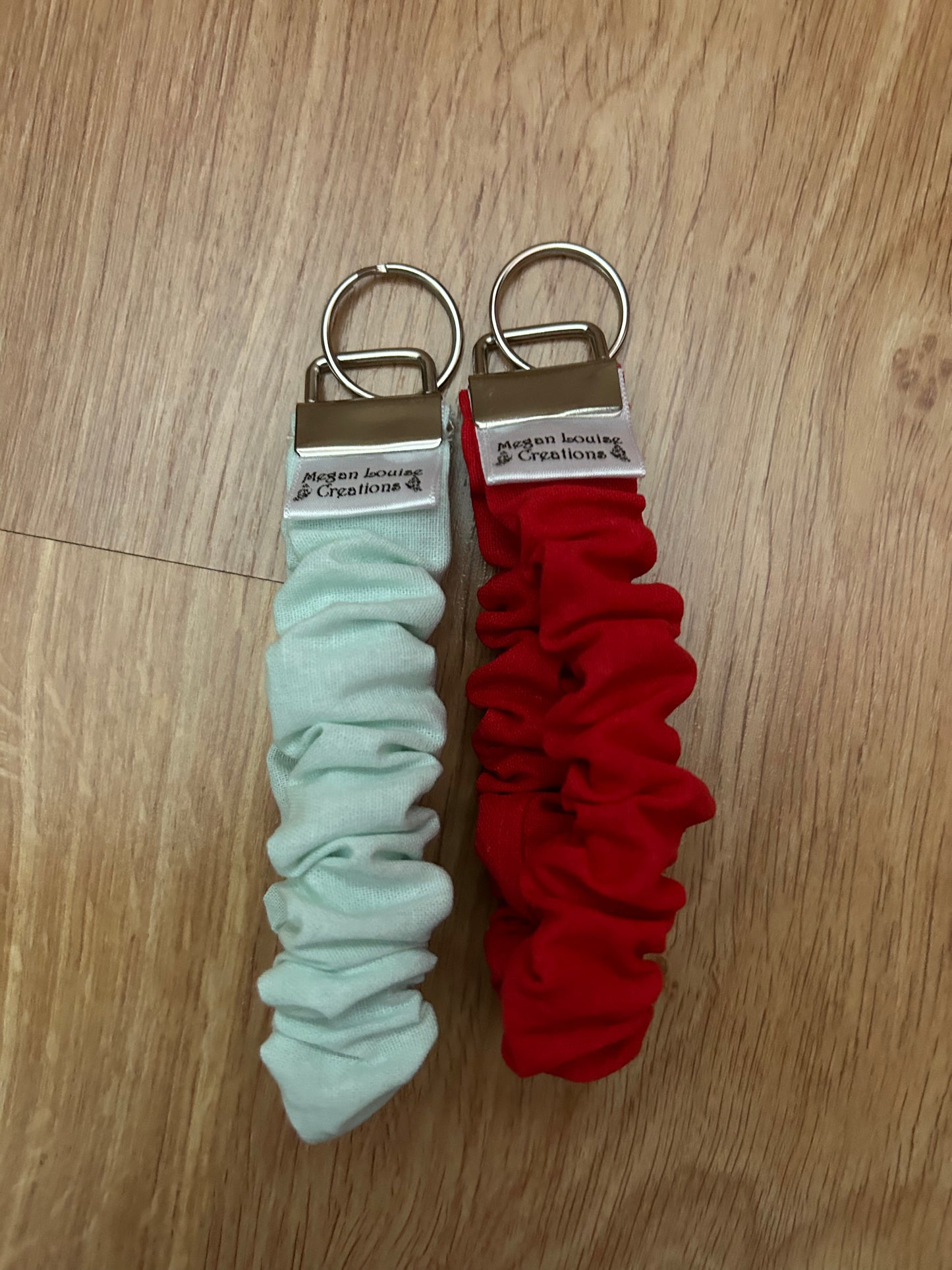 Plain colour scrunchy wristlet