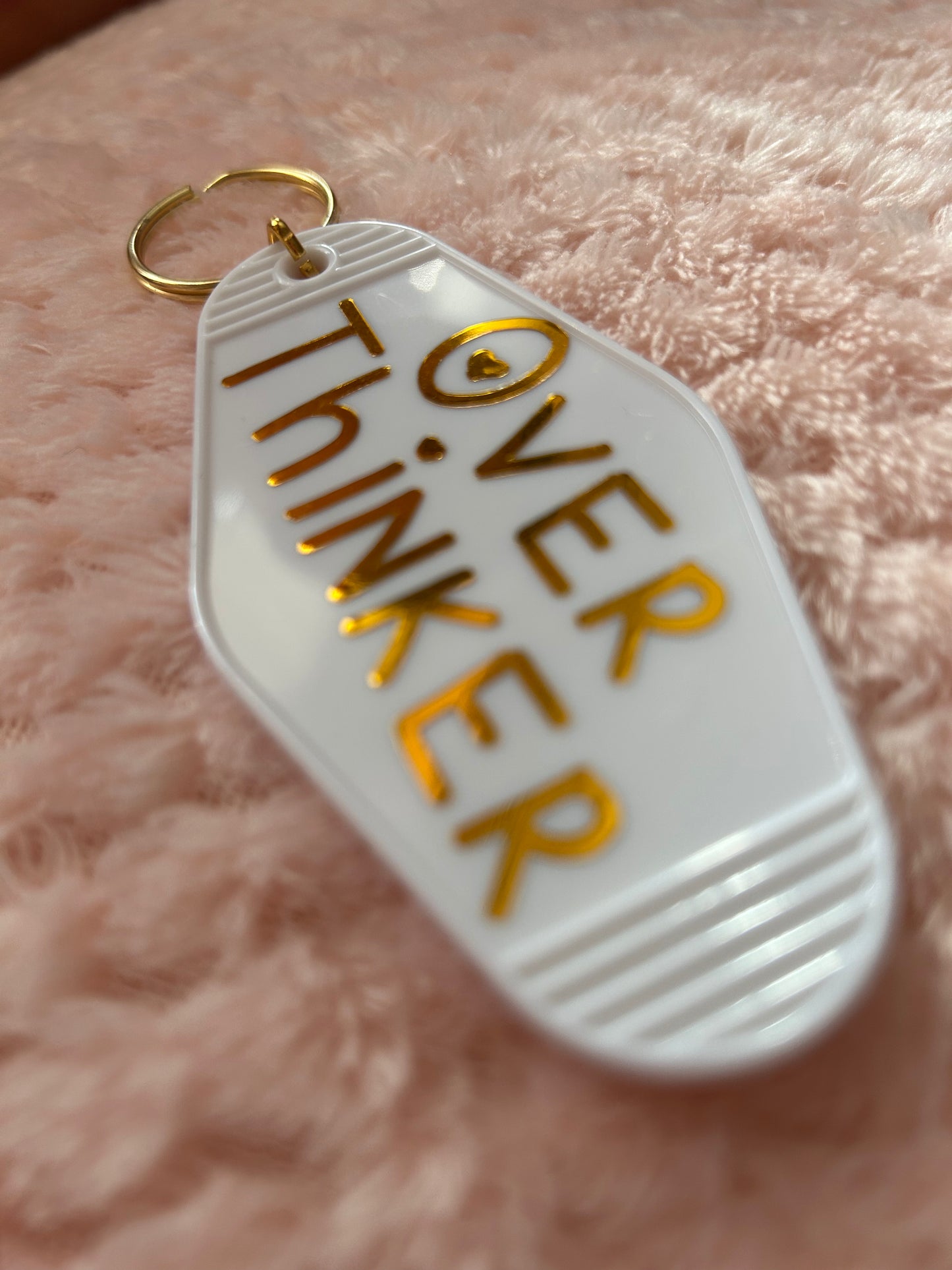 Over Thinker motel keyring