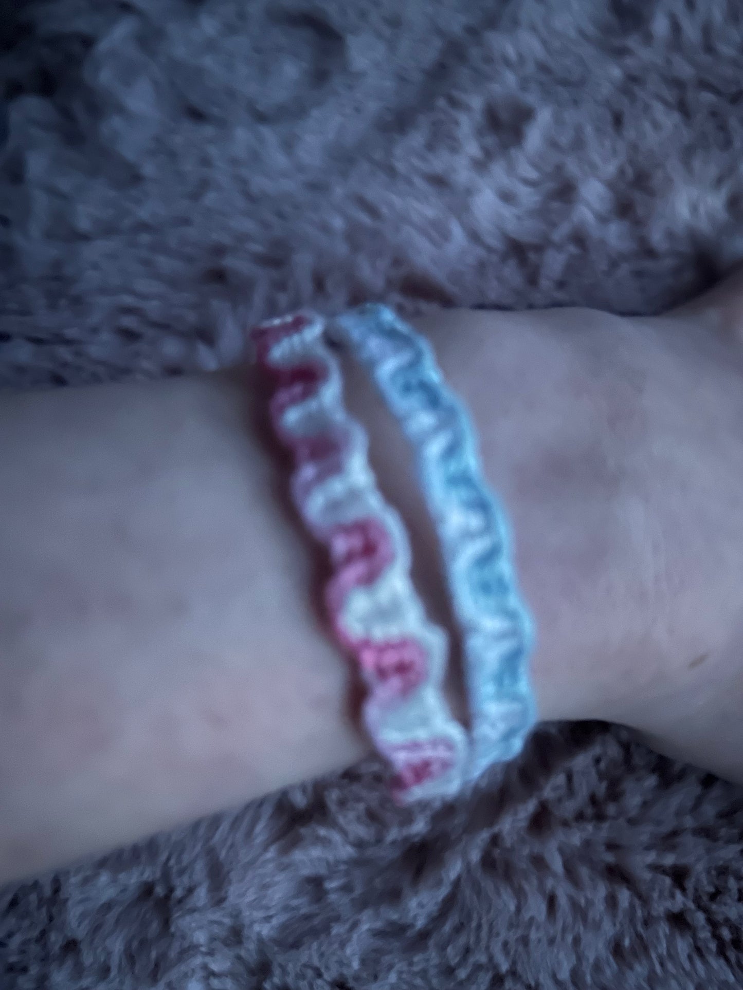 Pink ombré mini wave bracelet