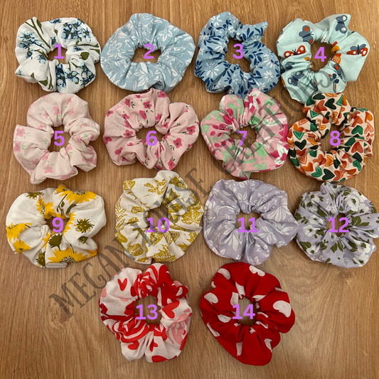 Patterned hair scrunchy