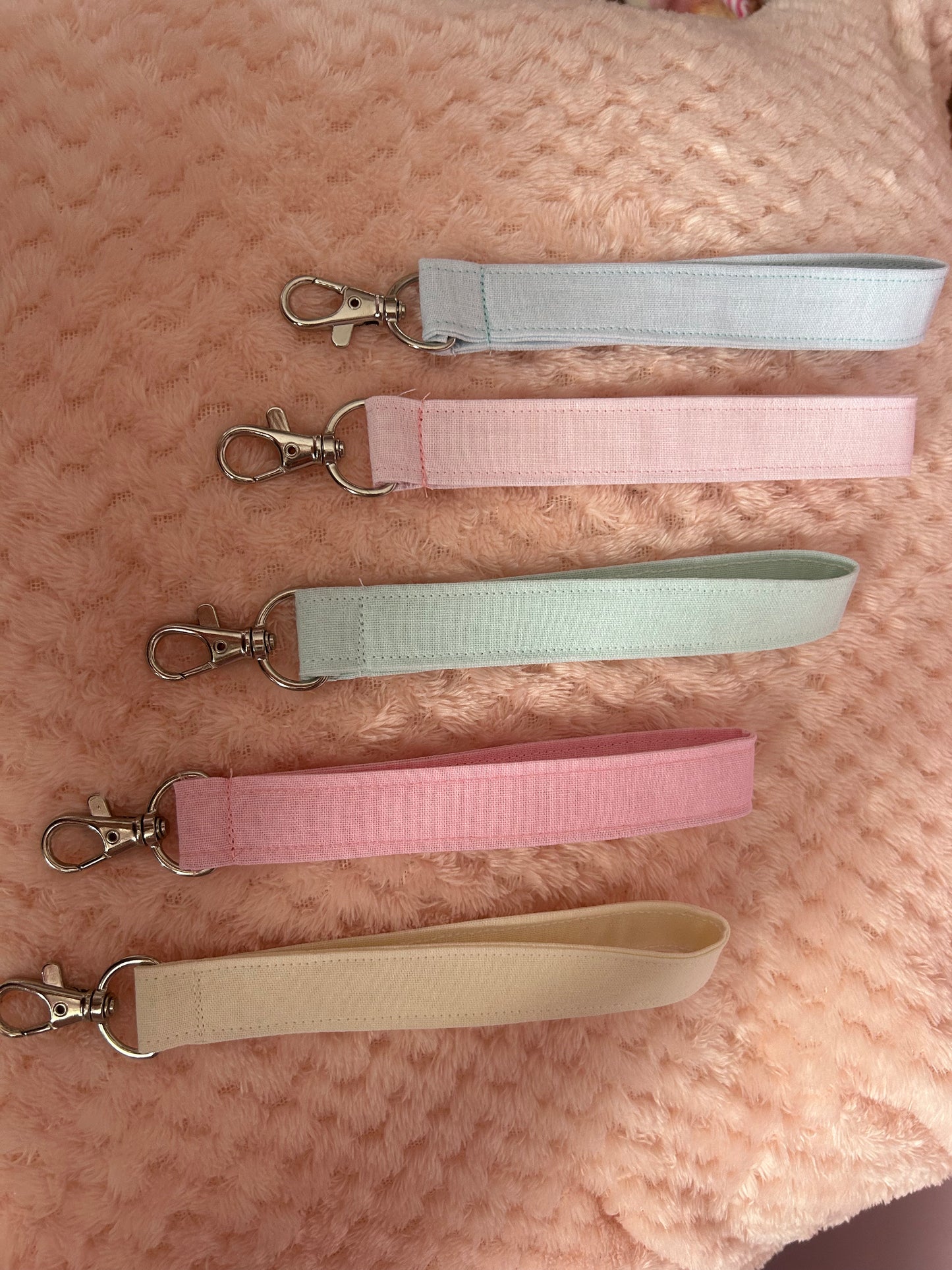 Plain colour wristlet