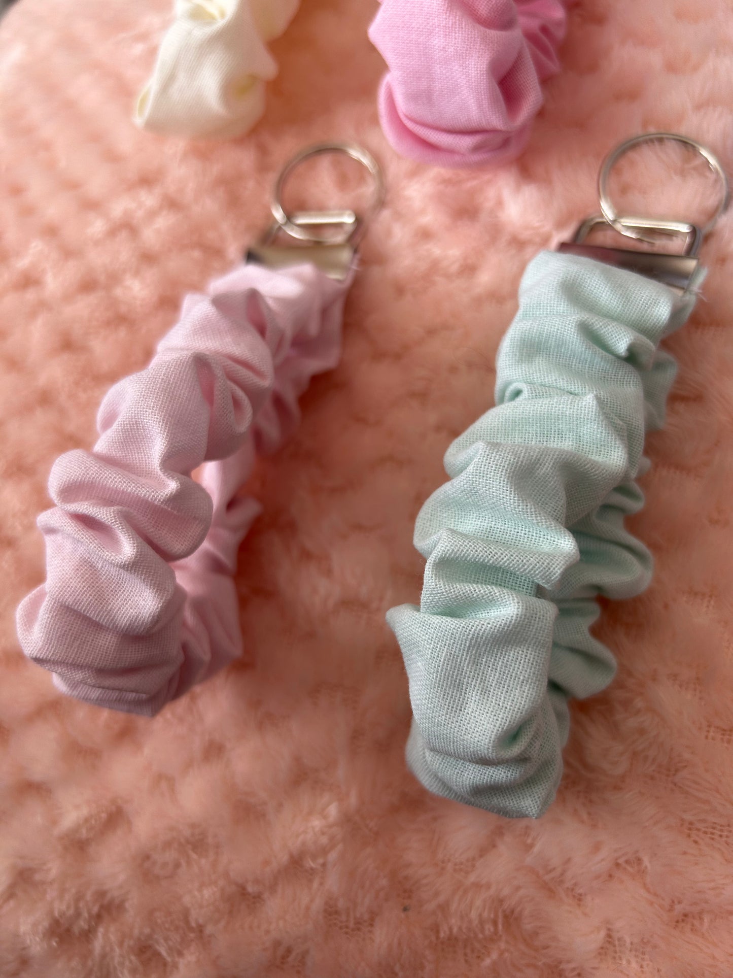 Plain colour scrunchy wristlet