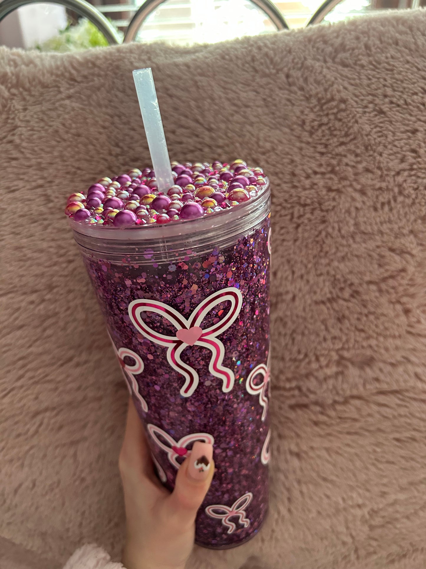 Bow 24oz snowglobe tumbler