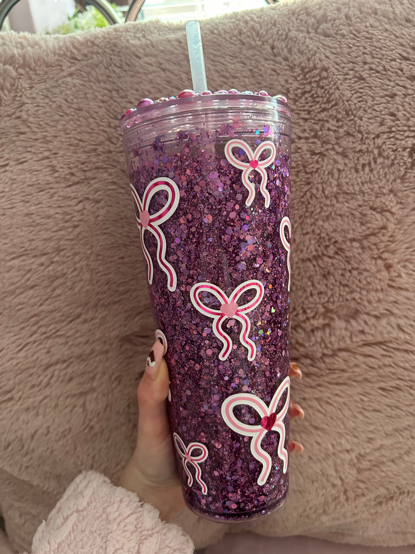 Bow 24oz snowglobe tumbler