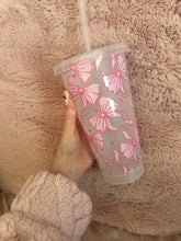 Load image into Gallery viewer, pink bow cold cup
