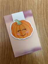 Load image into Gallery viewer, Pumpkin fold over magnetic bookmark
