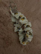 Load image into Gallery viewer, Bee scrunchy wristlet
