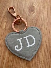 Load image into Gallery viewer, Personalised love heart keyring
